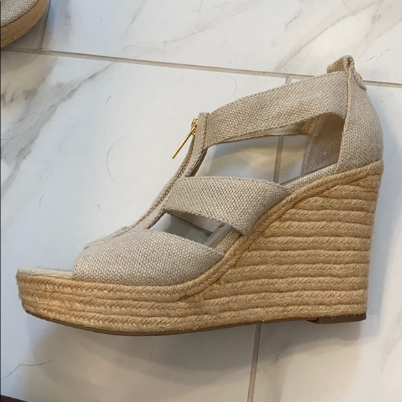 Michael Kors Wedges, size 10 - Picture 3 of 3